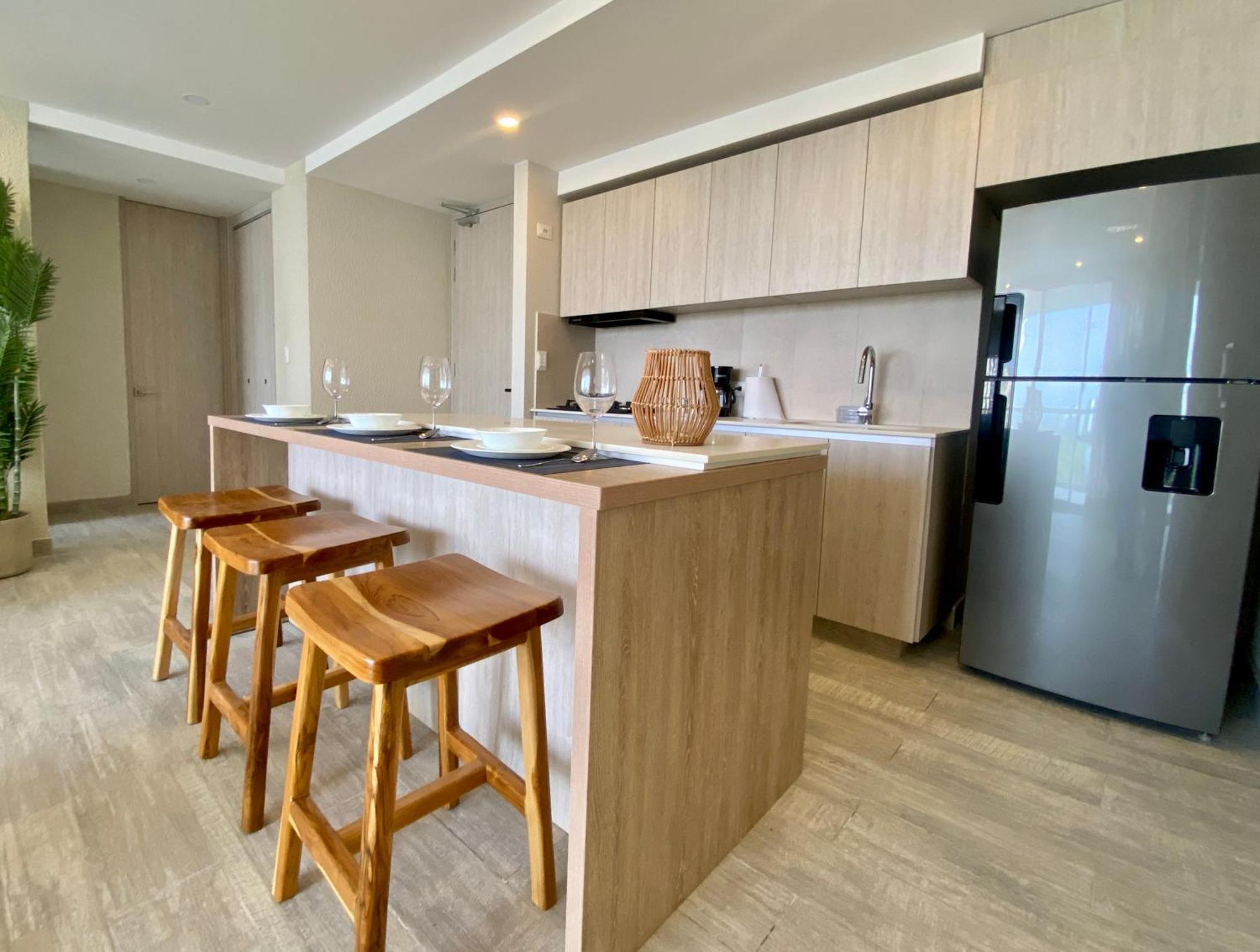 Q Dominique Cartagena